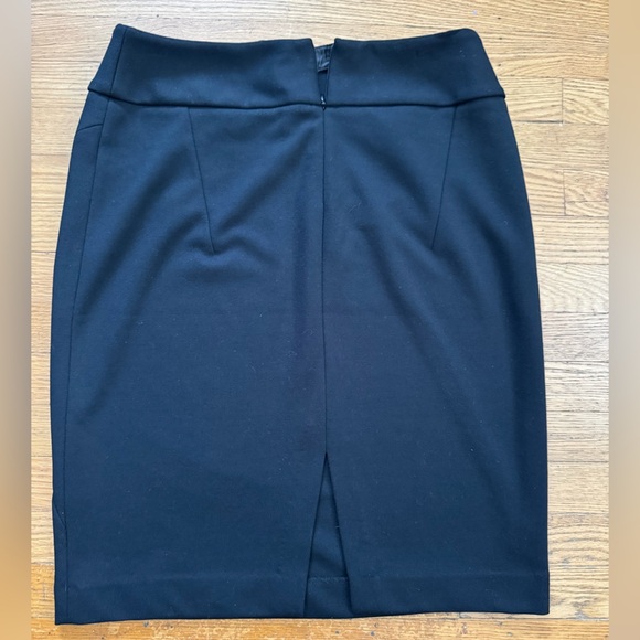 Adrienne Vittadini Black Skirt - Picture 6 of 9